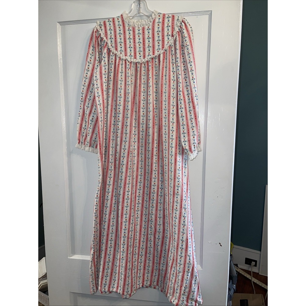 Vintage Lang‎ Salzburg Nightgown Womens M Red Floral Cotton Long  Cottage Core